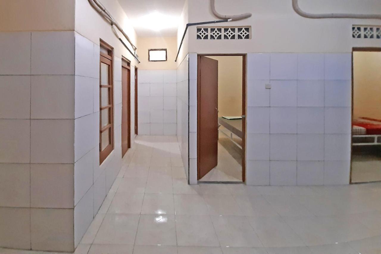 Hotel Spot On 2683 Cempedak Semarang